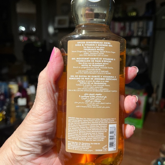 Bath and Body Works Spiced Gingerbread Swirl Shower Gel 295ml.  Lightly Used. - Picture 2 of 4